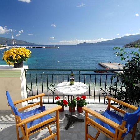 Alexis Studios And Apartments Αγία Ευφημία Εξωτερικό φωτογραφία