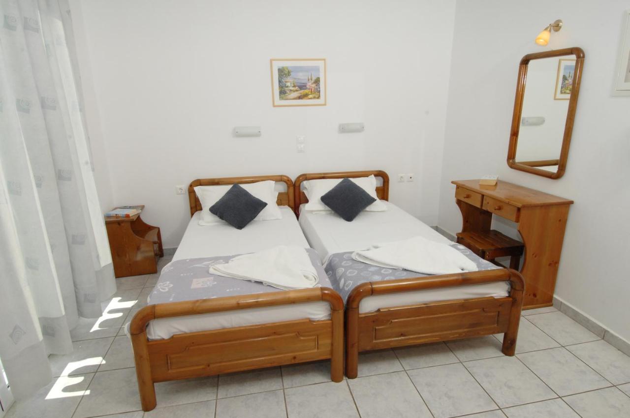 Alexis Studios And Apartments Αγία Ευφημία Εξωτερικό φωτογραφία